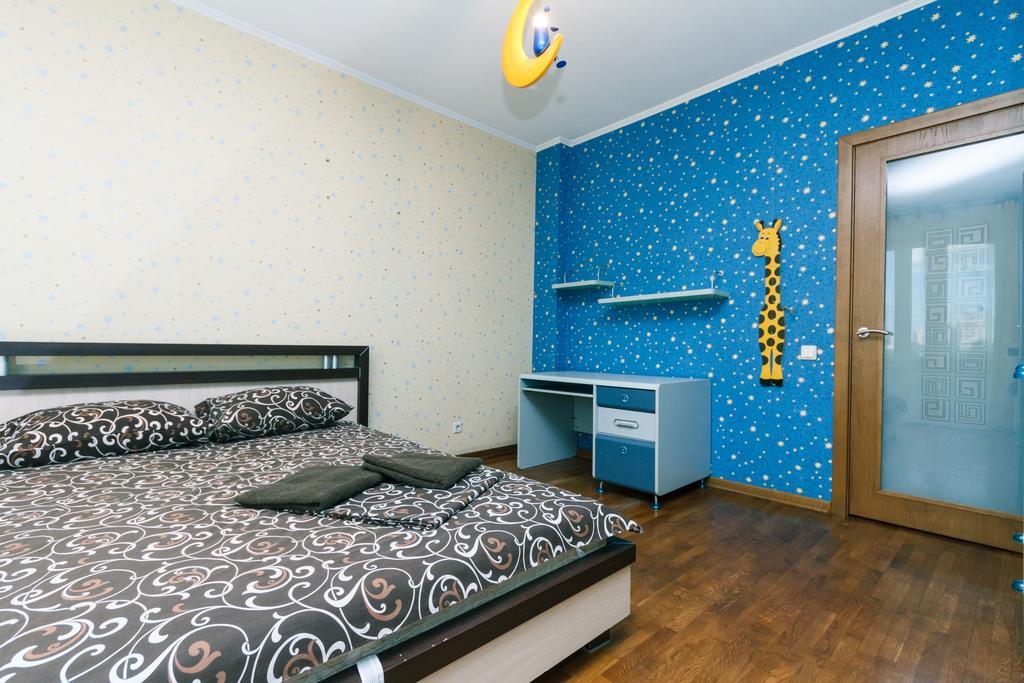 Two-Storey Apartment Near Iec Kyiv Exterior photo