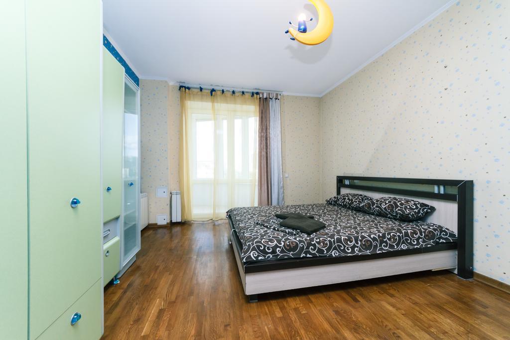 Two-Storey Apartment Near Iec Kyiv Exterior photo